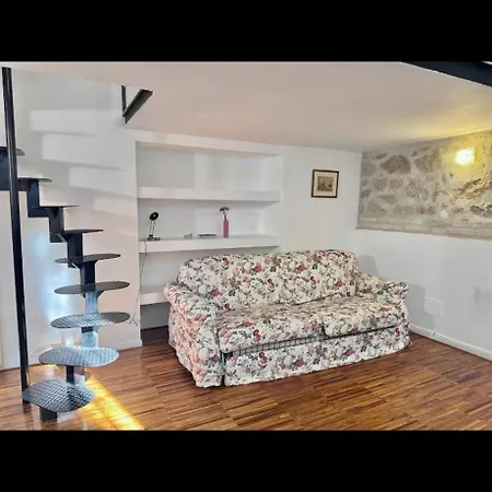 Domitilla 3* Rome